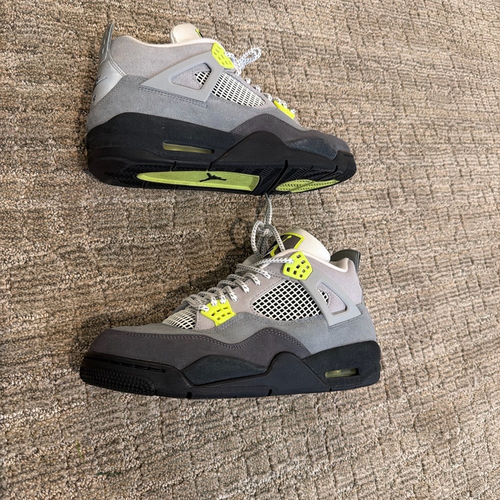 Nike Air Jordan 4 Retro SE Neon 95
